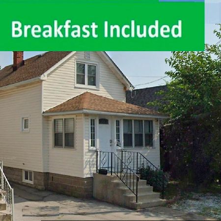 Cozy 3 Bedroom Downtown Cottage With Complimentary Breakfast Delivered Daily To The Rental Niagara Falls Eksteriør billede