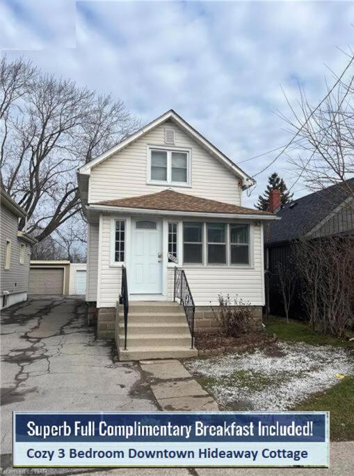 Cozy 3 Bedroom Downtown Cottage With Complimentary Breakfast Delivered Daily To The Rental Niagara Falls Eksteriør billede