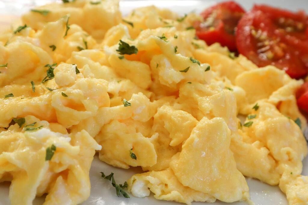 Cozy 3 Bedroom Downtown Cottage With Complimentary Breakfast Delivered Daily To The Rental Niagara Falls Eksteriør billede
